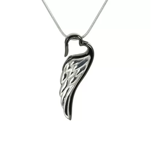 Onyx Wings of Eternity - includes 19" chain